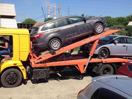 Двухэтажный автовоз-эвакуатор на базе КАМАЗ 4308
